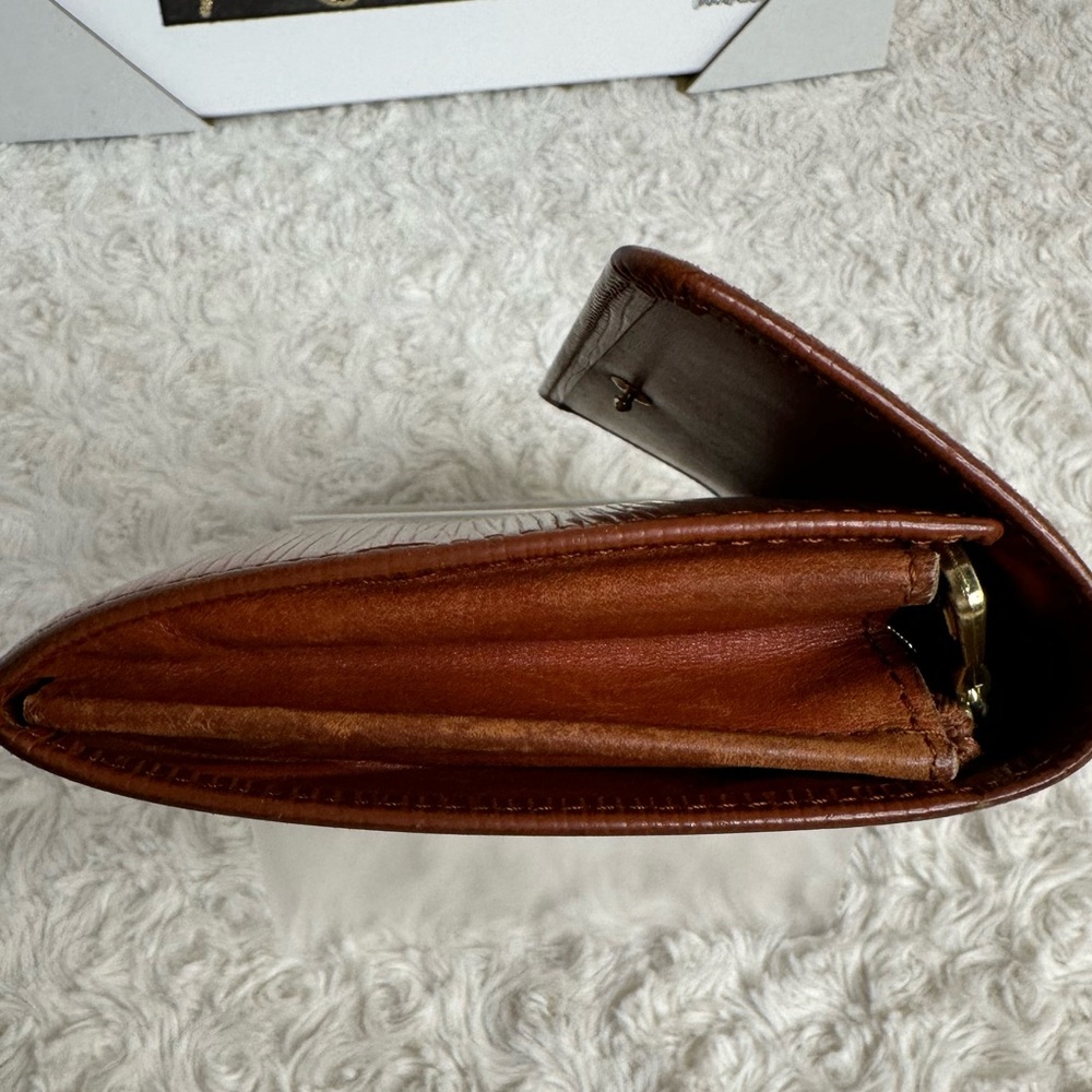 Louis Vuitton Brown Epi Leather Sarah Wallet - Picture 6 of 11